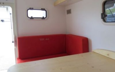 Cellule Voyage intérieur pin trois plis et sellerie « tomate »